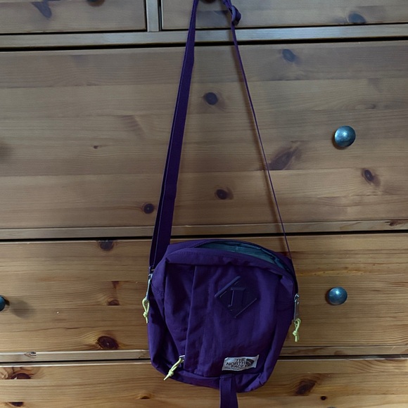 The North Face Purple Crossbody Bag - Picture 1 of 2